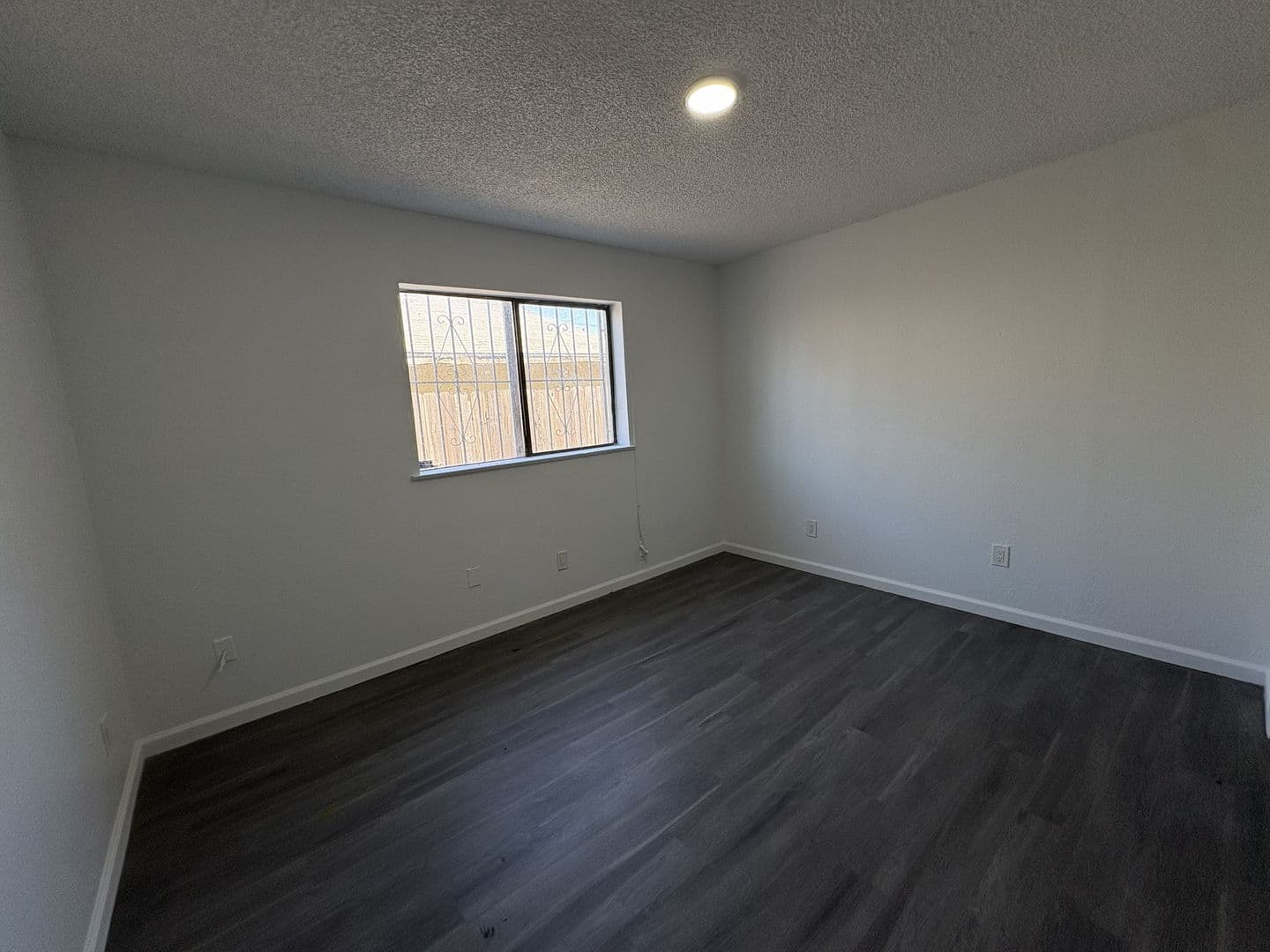Sacramento House: 6313 Hermosa St
