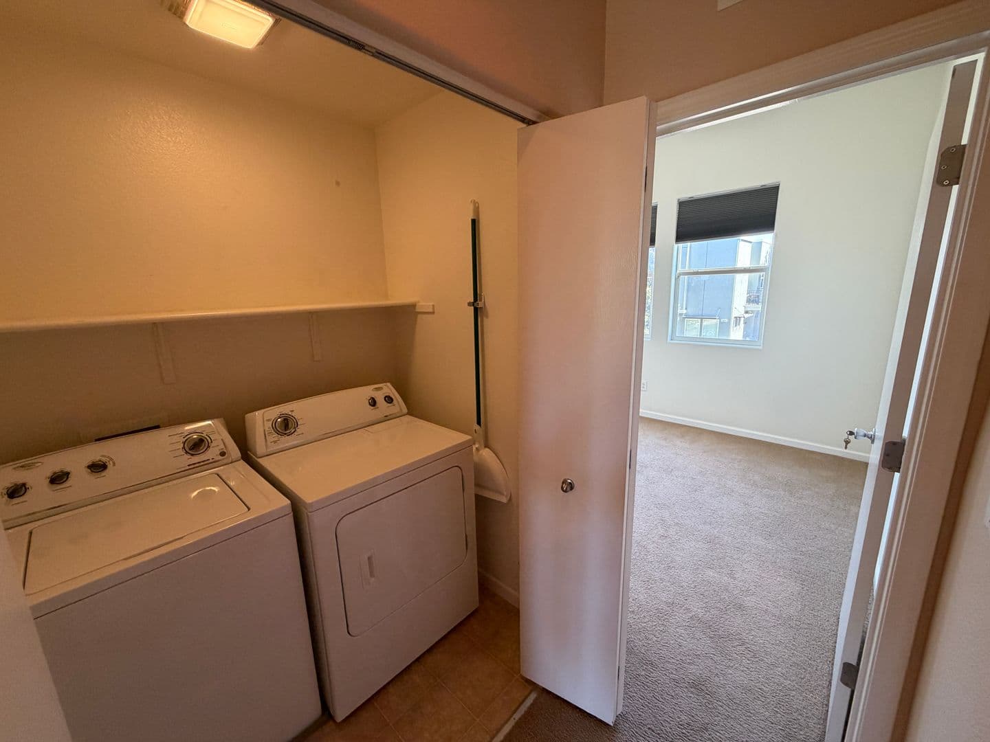 Rancho Cordova Townhome: 10847 Wraysbury Way