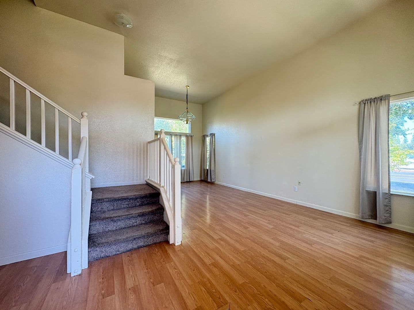 Stockton House: 4003 Ews Woods Blvd