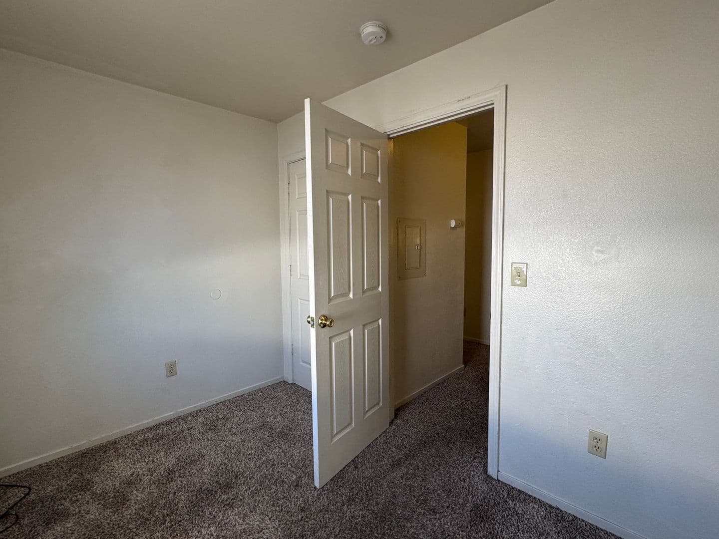 Stockton Apartment: 8626 Acapulco Way