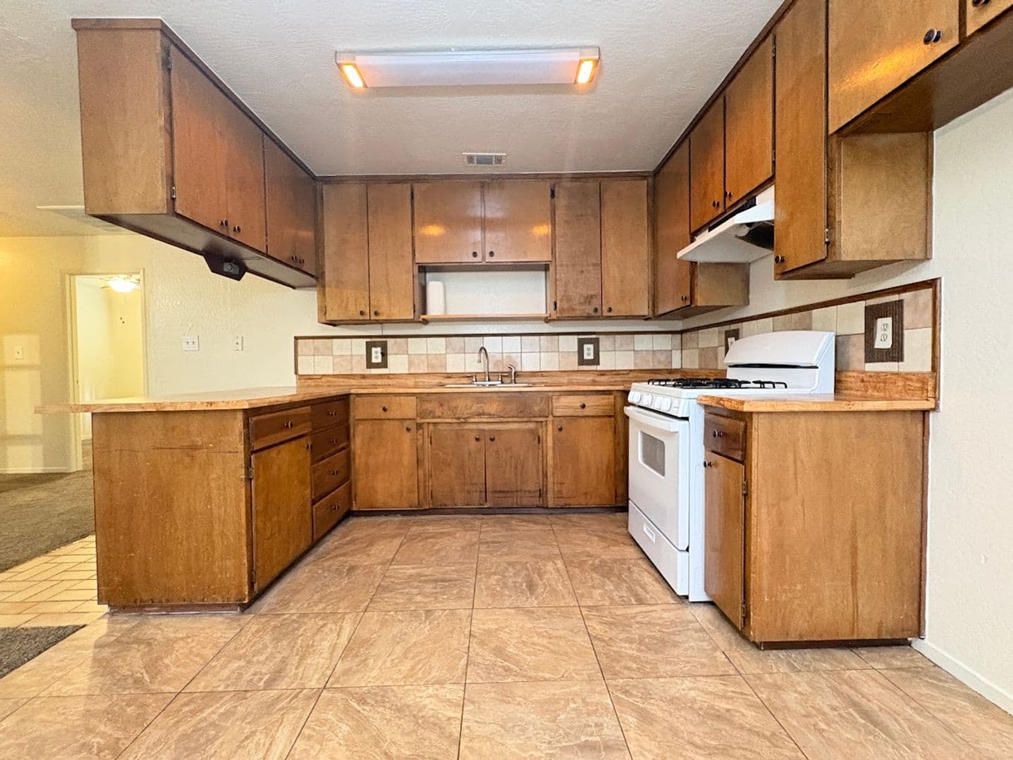 Stockton House: 1025 E 9th St