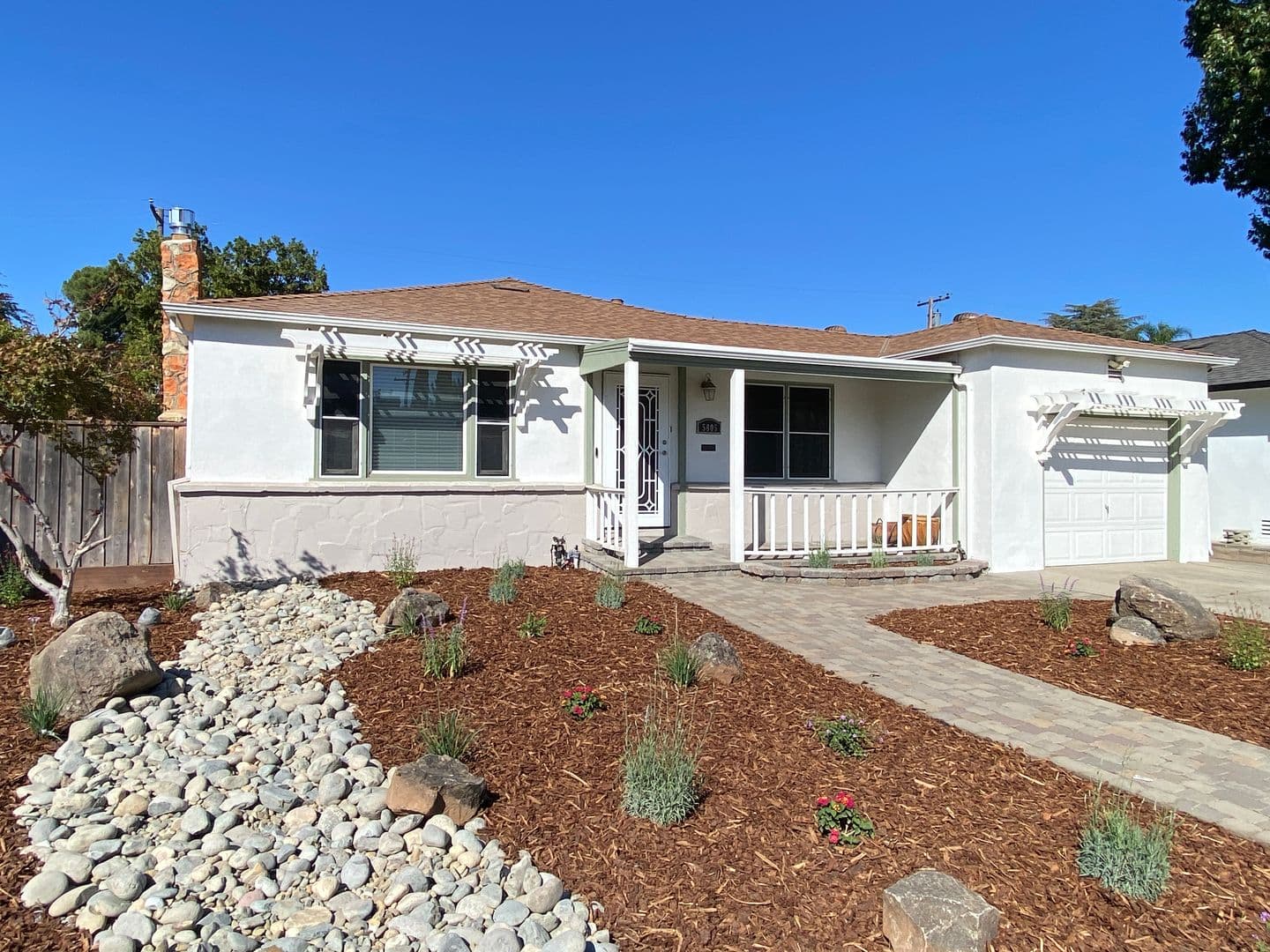 Sacramento House: 5805 20th Ave