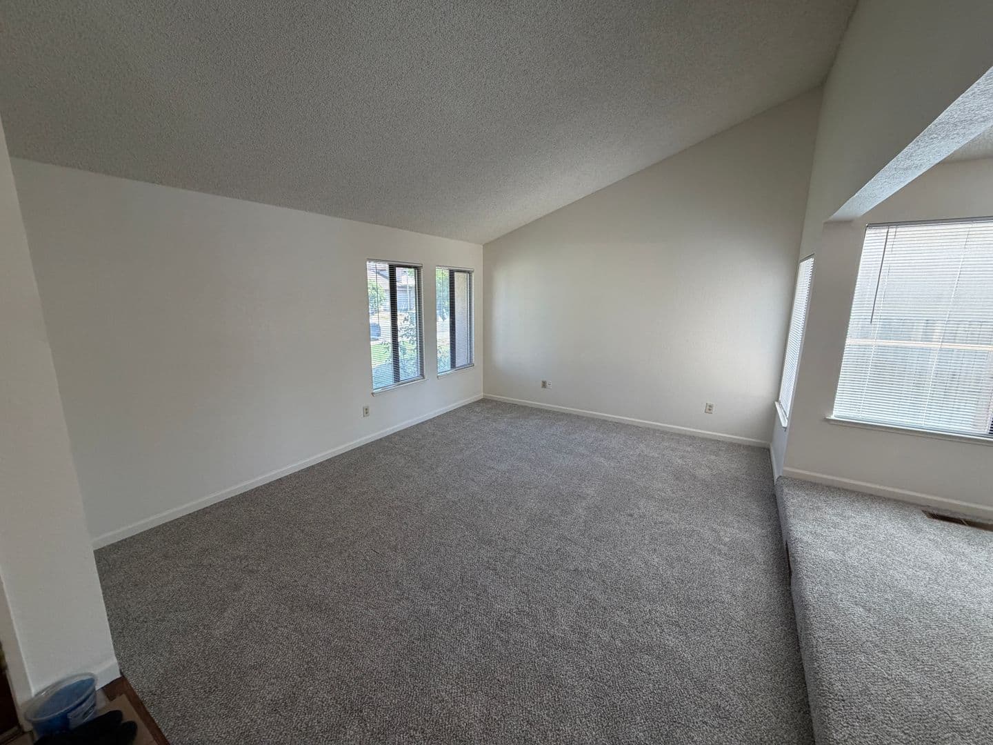 Sacramento House: 872 Shellwood Way