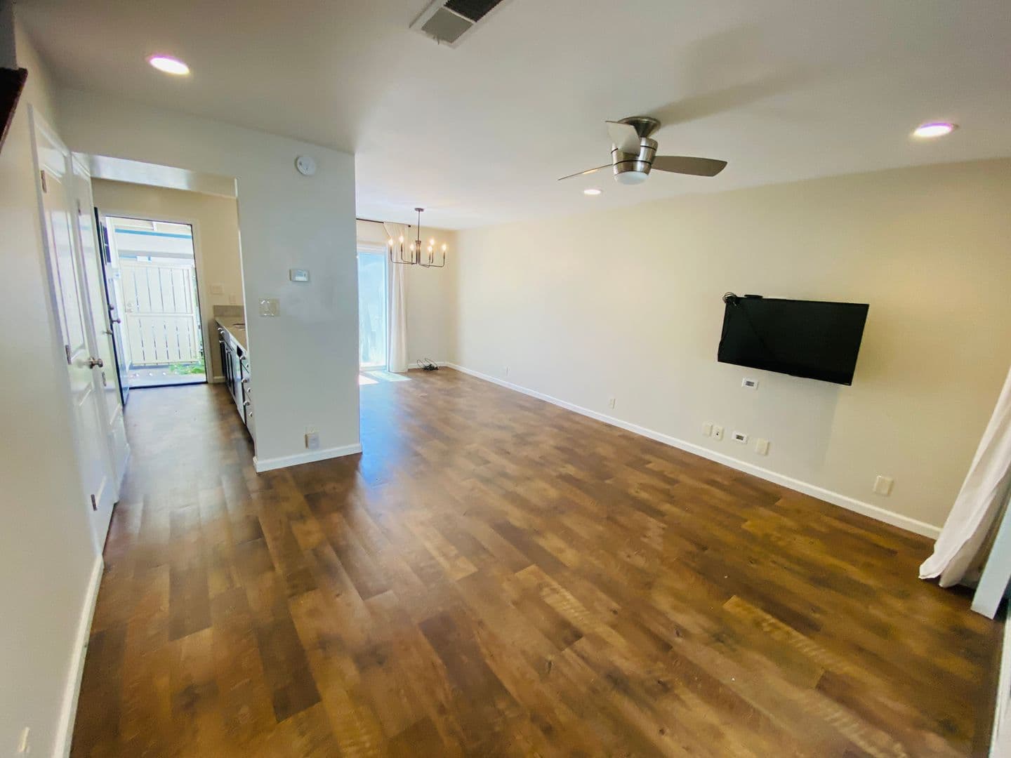 Sacramento Condo: 1104 Roundtree Ct