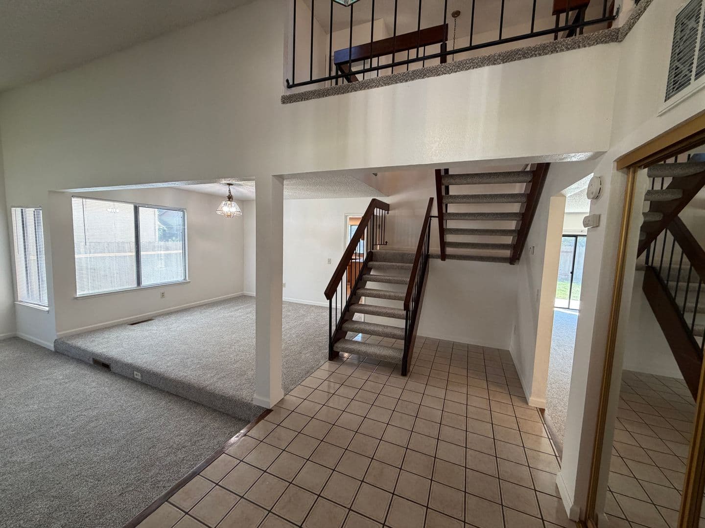 Sacramento House: 872 Shellwood Way