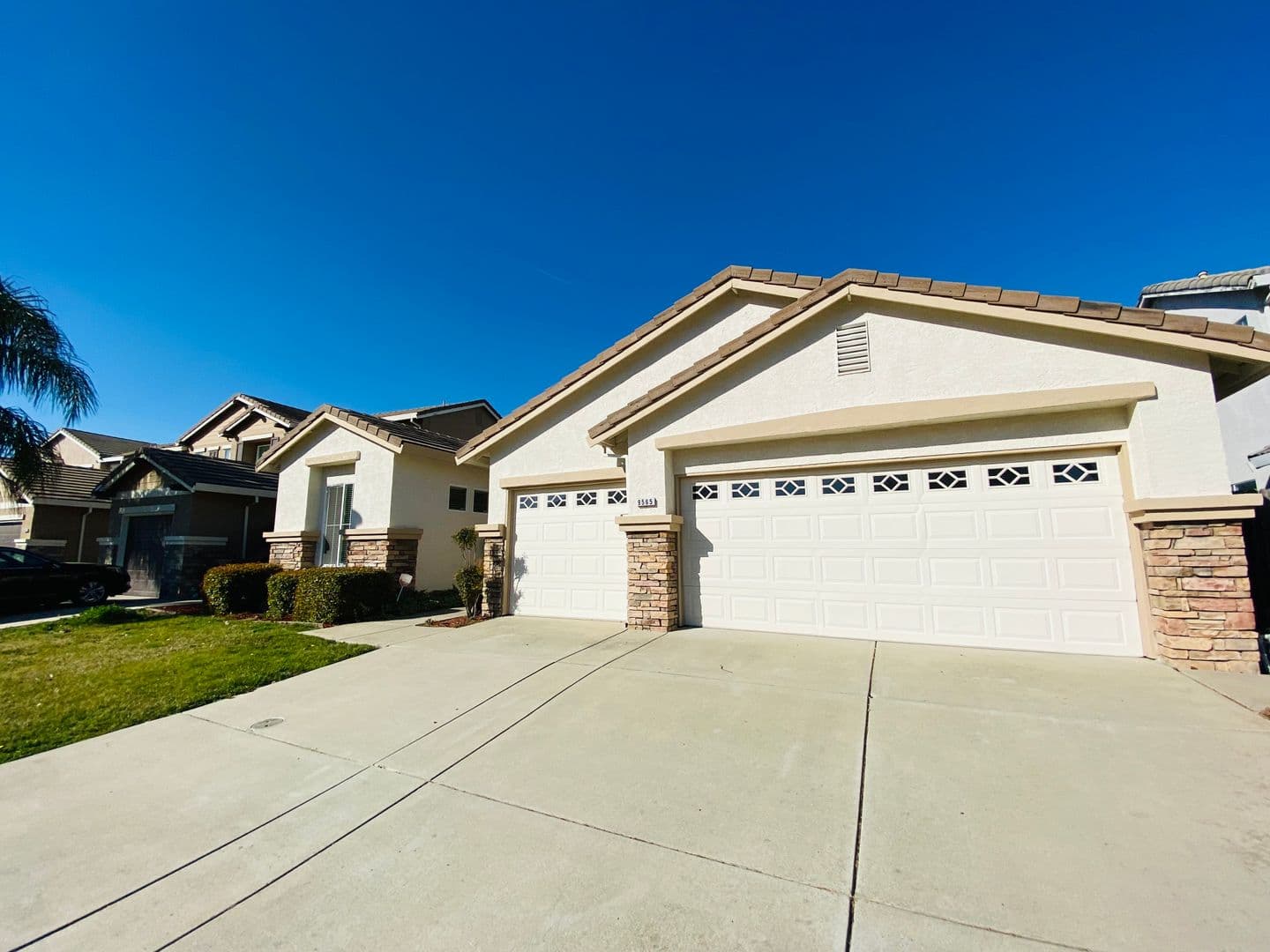 Elk Grove House: 9565 Stone Springs Dr