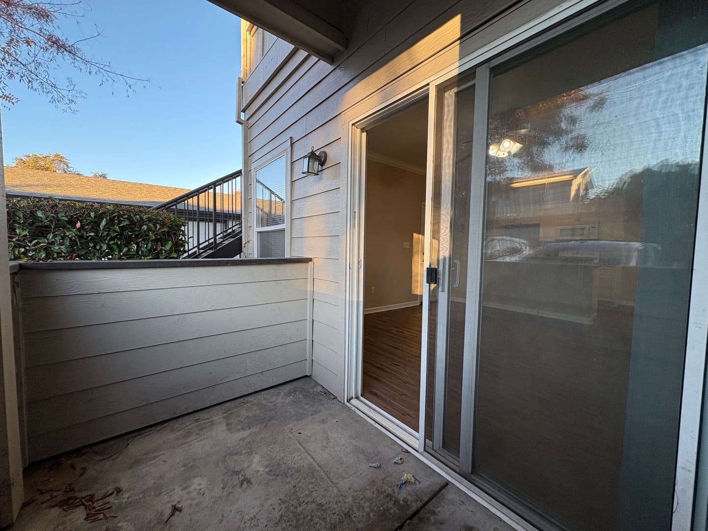 Stockton House: 8905 Davis Rd