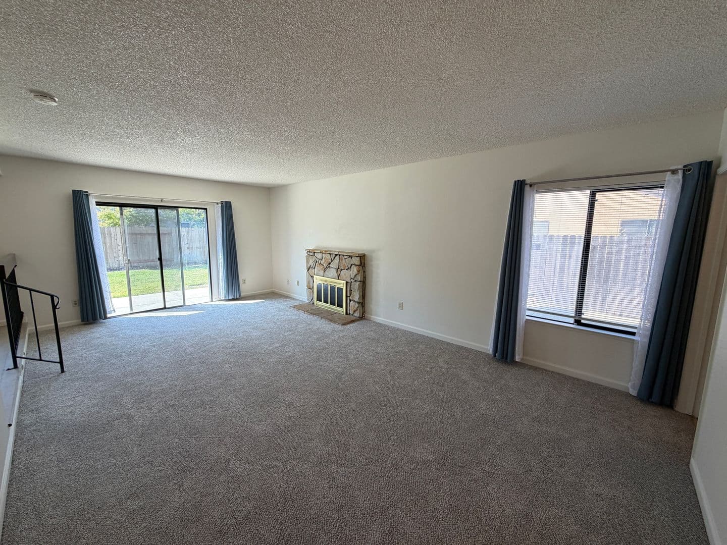 Sacramento House: 872 Shellwood Way