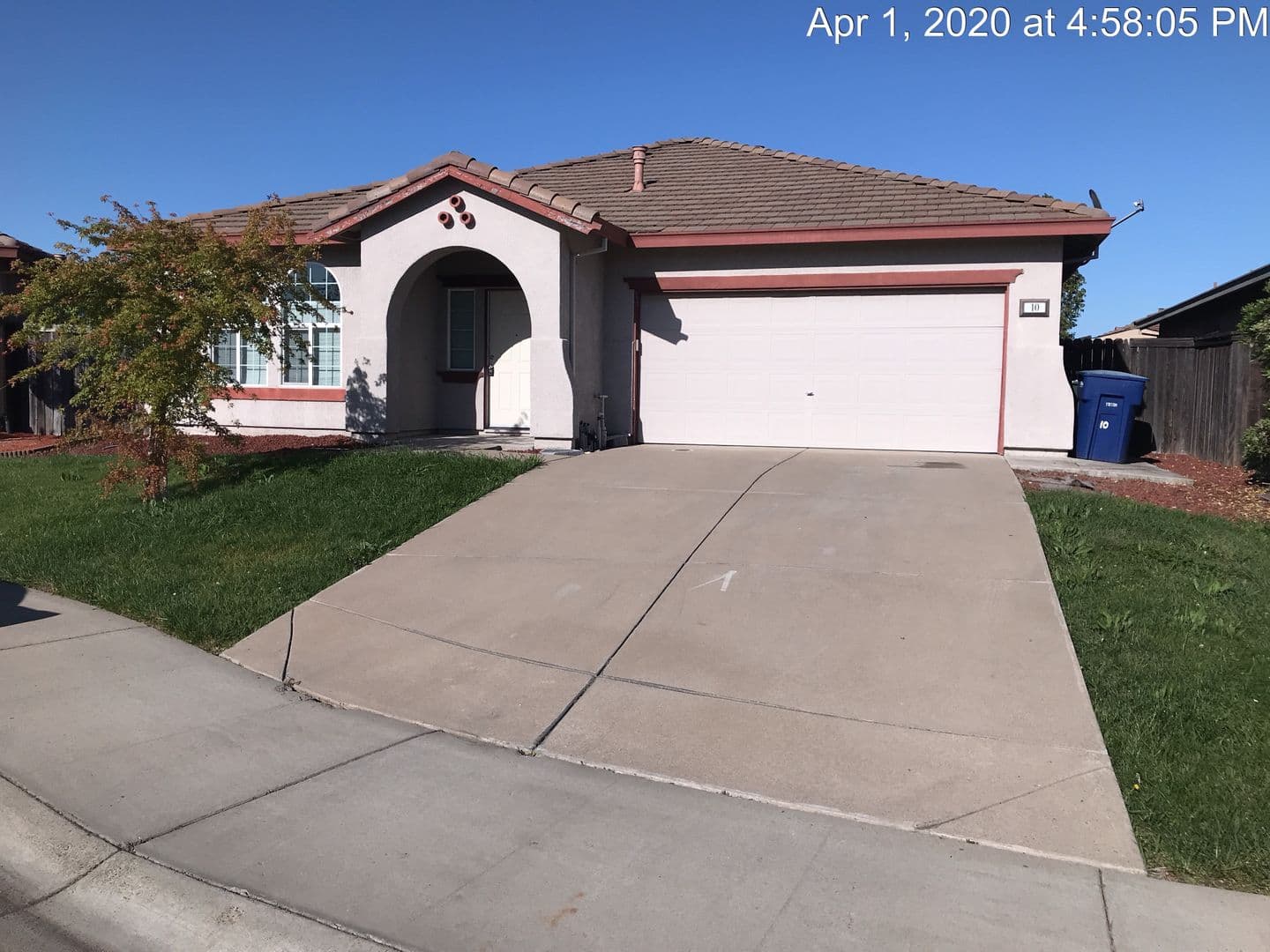 Sacramento House: 10 Maccan Ct