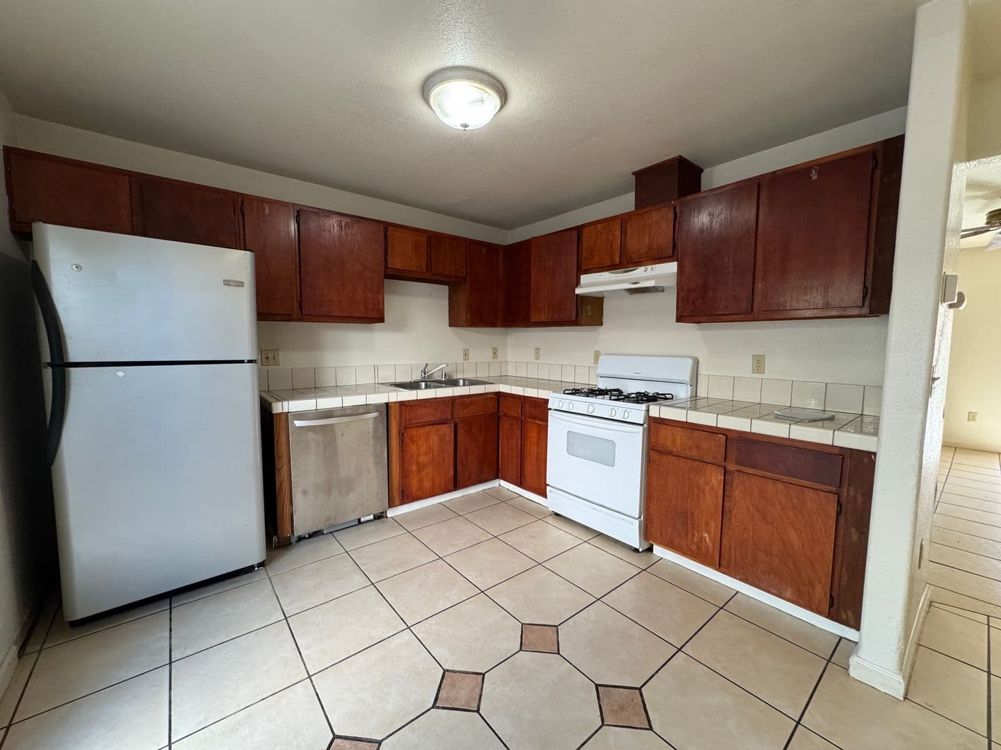 Stockton Apartment: 8626 Acapulco Way