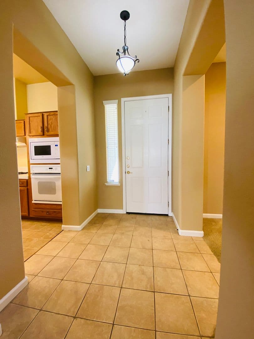 Elk Grove House: 9565 Stone Springs Dr