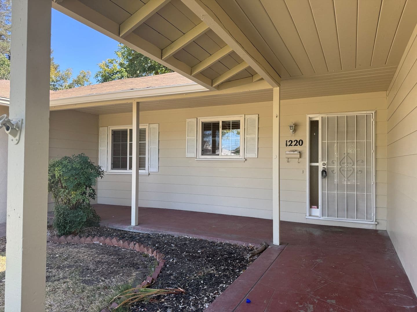 Stockton House: 1220 W Benjamin Holt Dr