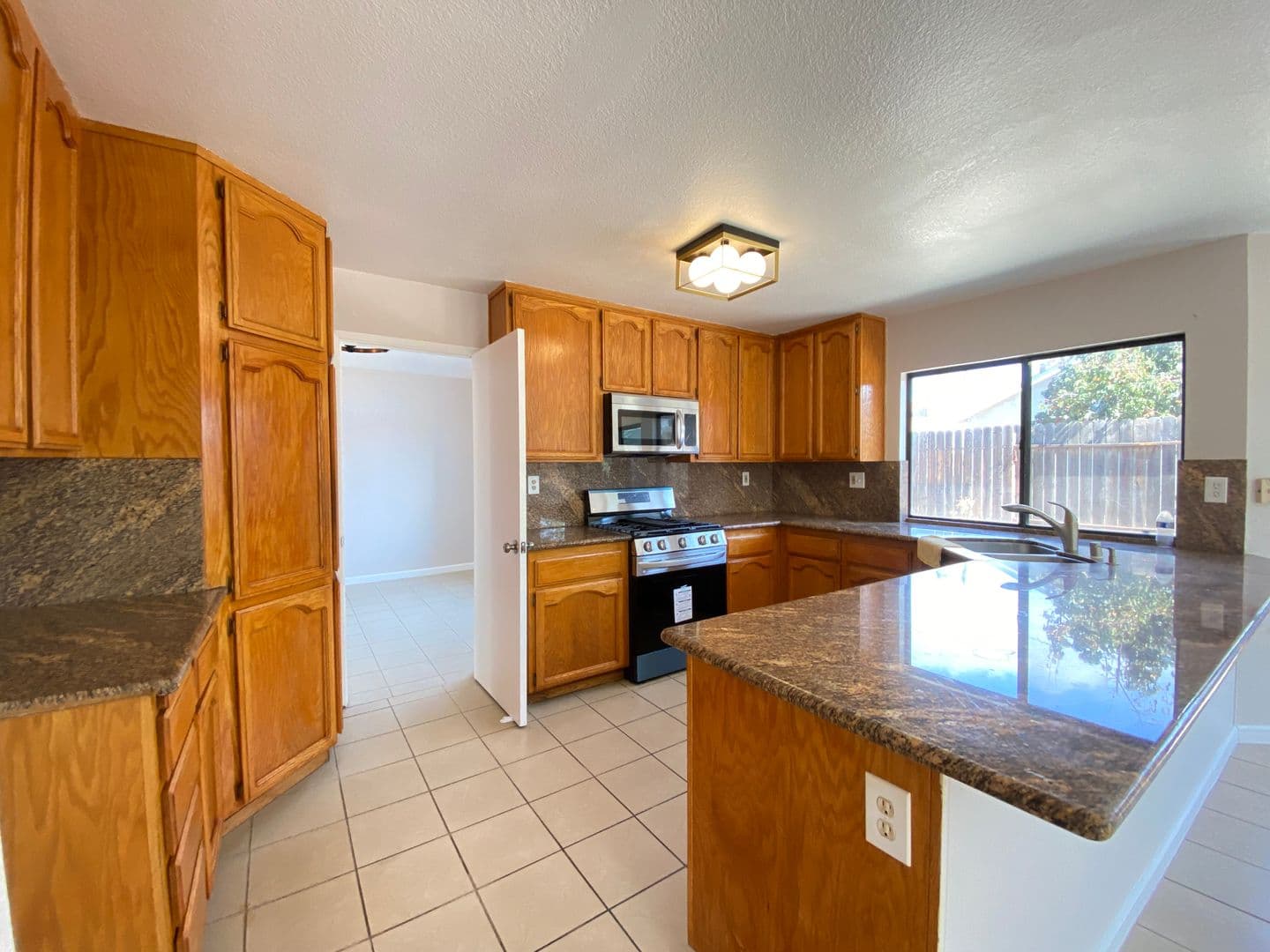 Sacramento House: 8105 Simi Ct