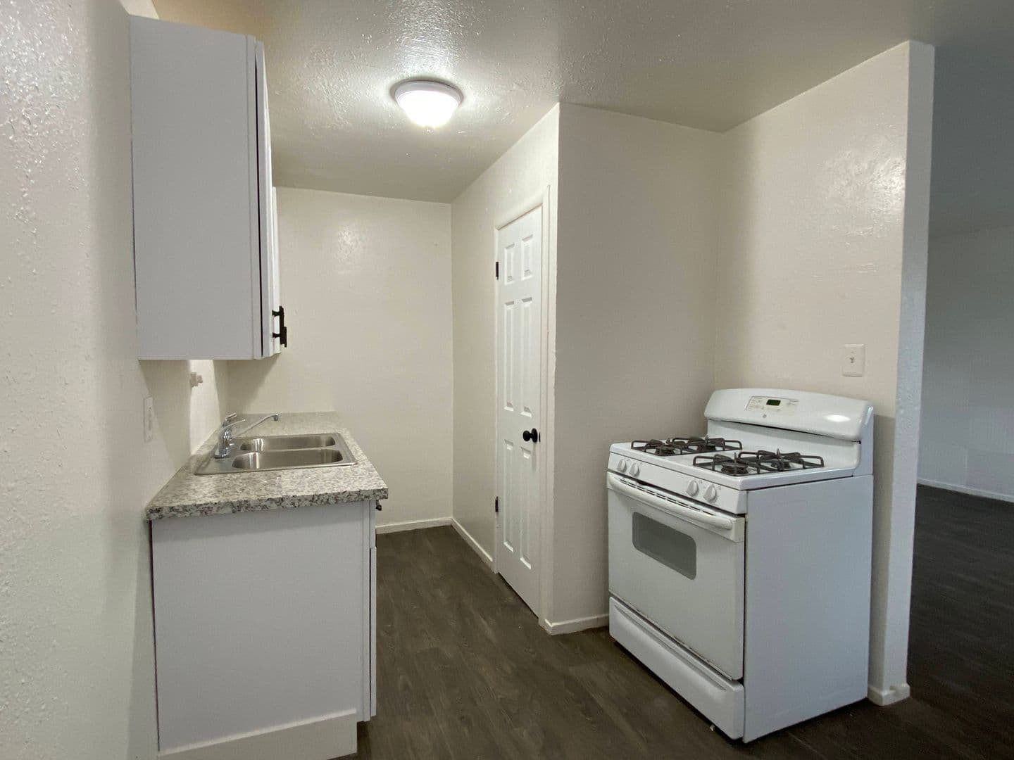 Stockton Apartment: 837 N Pilgrim St