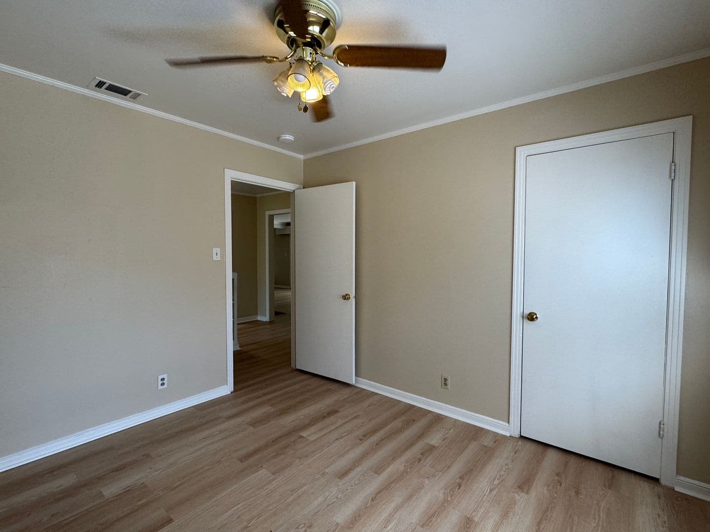Stockton House: 1220 W Benjamin Holt Dr
