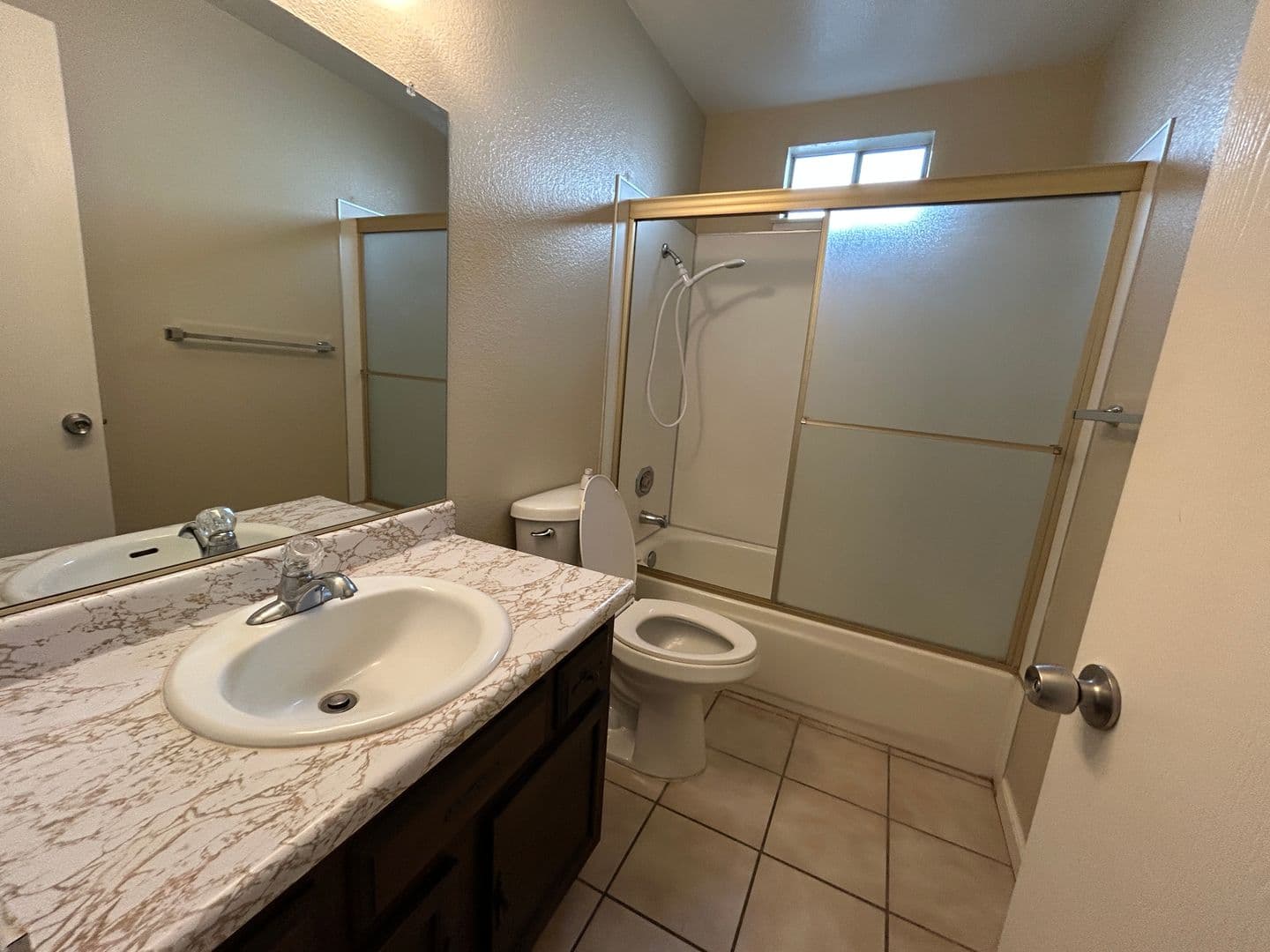 Elk Grove Multiplex: 8905-8907 La Haya Dr