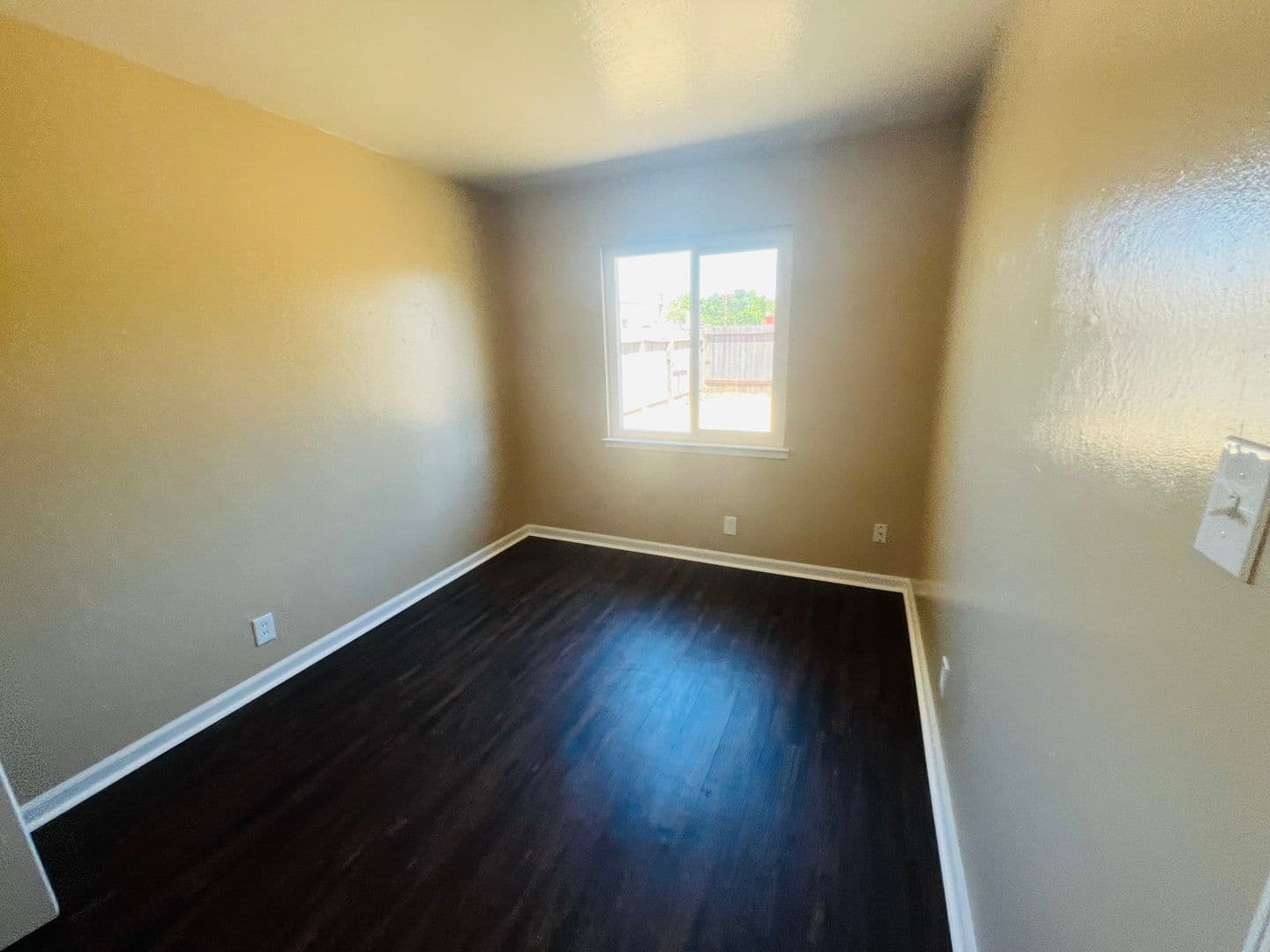 Elk Grove House: 8893 Kelsey Dr
