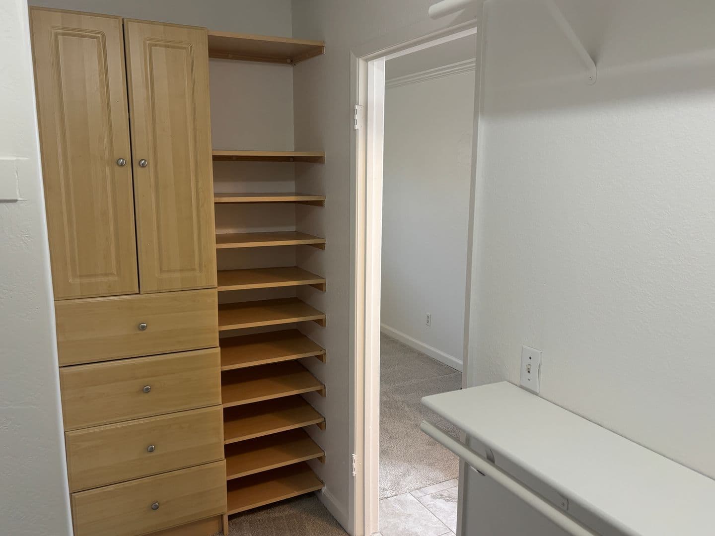 Sacramento House: 7530 Whisperwillow Dr