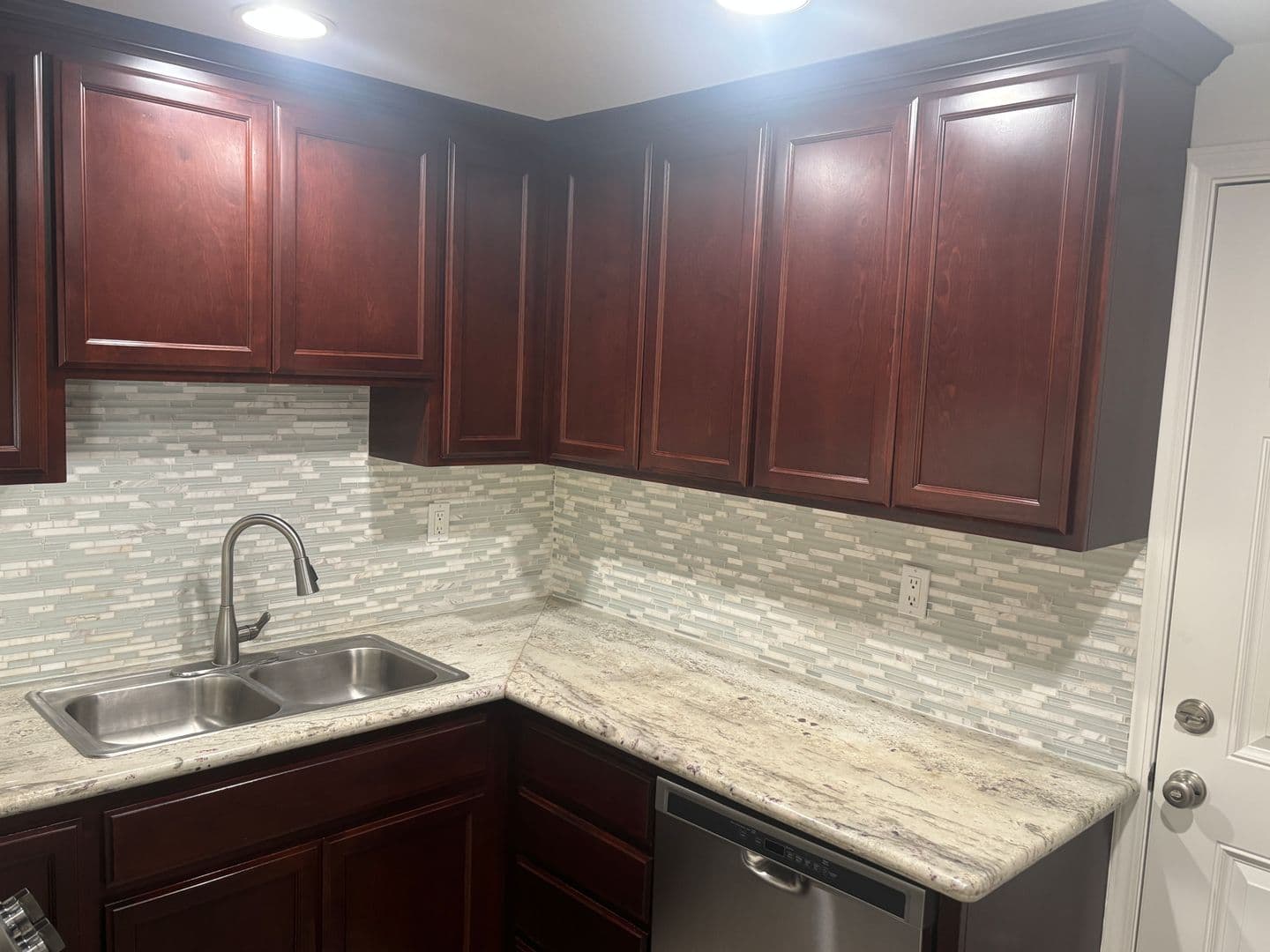 Sacramento House: 7530 Whisperwillow Dr