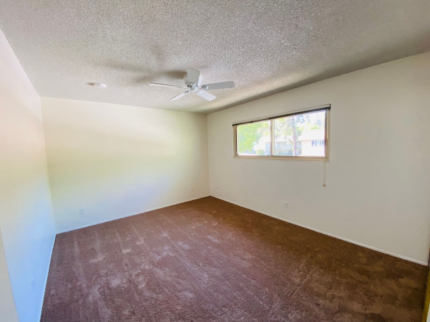 Sacramento Townhome: 8868 La Riviera Dr