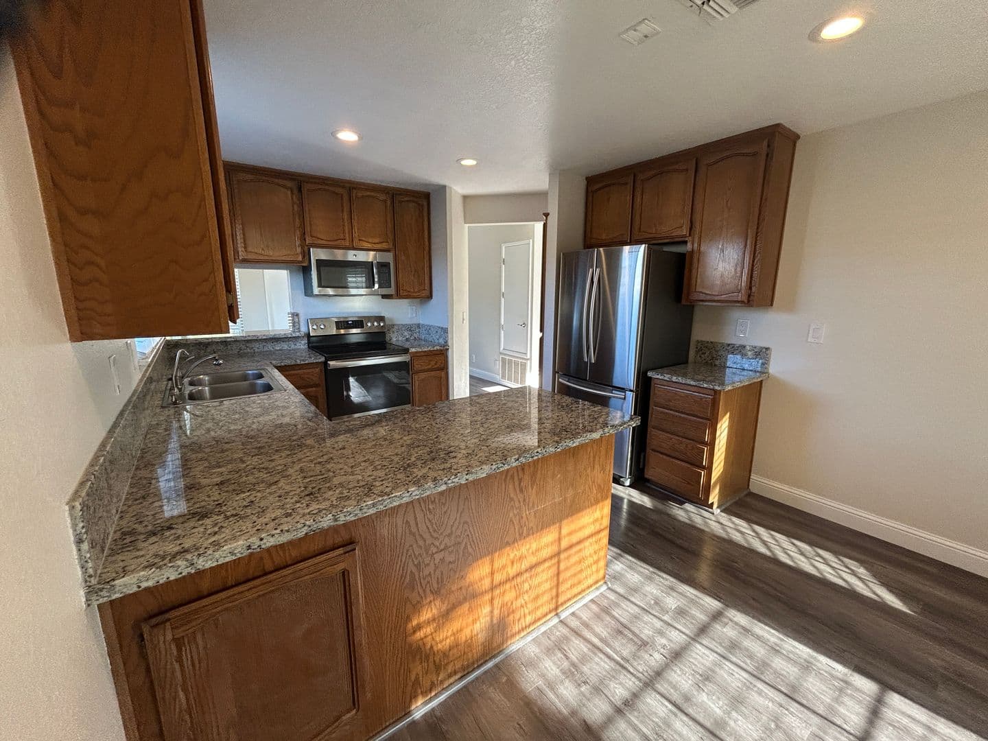 Elk Grove House: 9493 Whithorn Ct