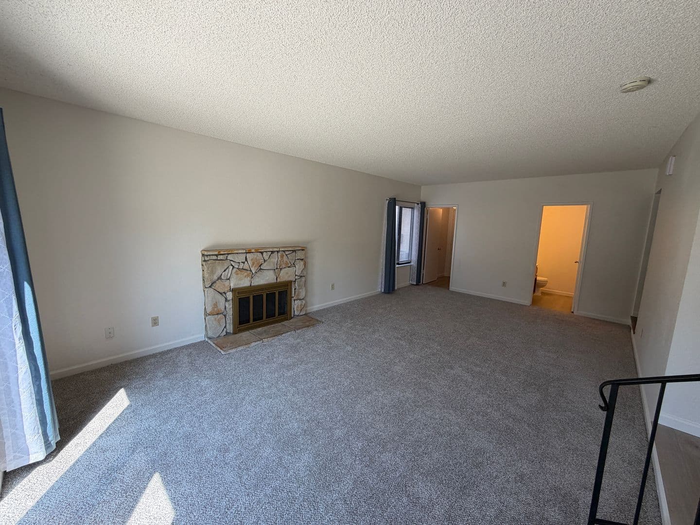 Sacramento House: 872 Shellwood Way