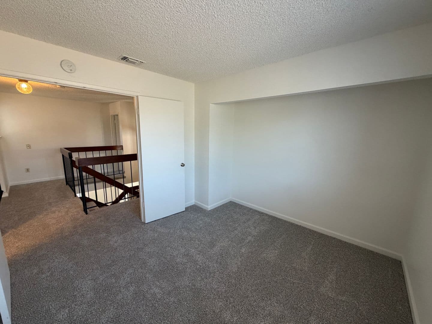 Sacramento House: 872 Shellwood Way