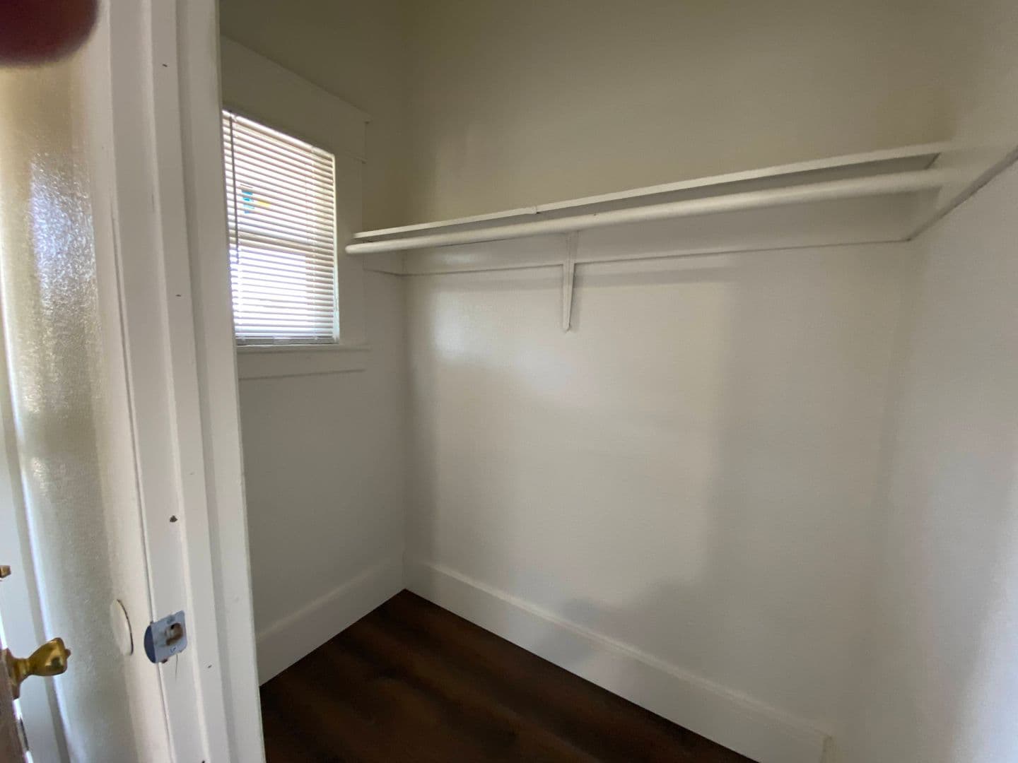 Stockton Apartment: 729, 731, 733 & 735 N Sutter St