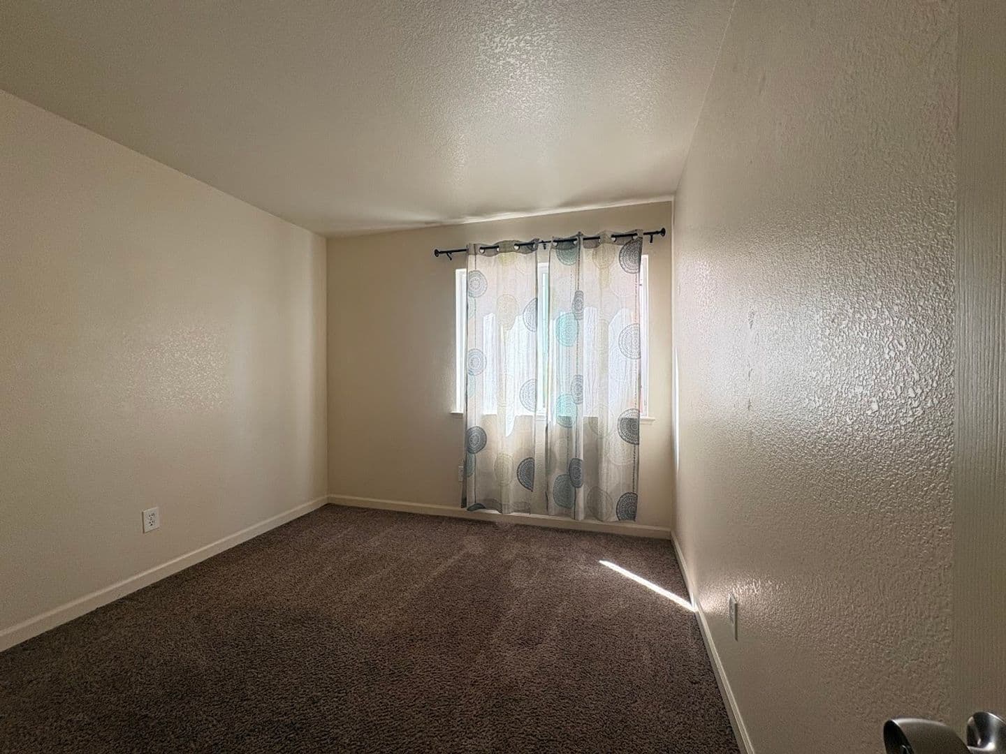 Stockton House: 4003 Ews Woods Blvd
