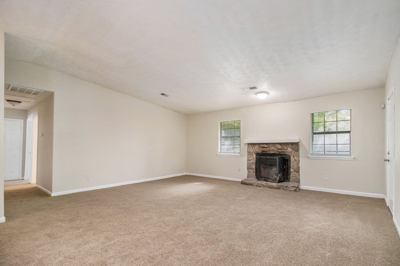 Lithonia House: 5515 Mallard Trail