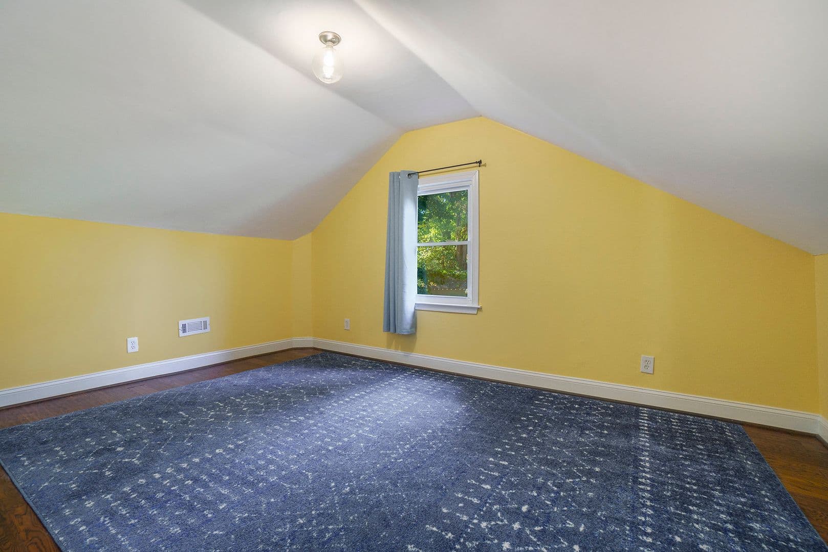 Atlanta House: 39 Lakeview Drive NE