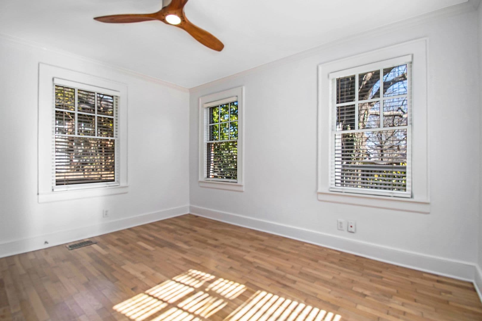 Atlanta House: 476 Hemlock Circle