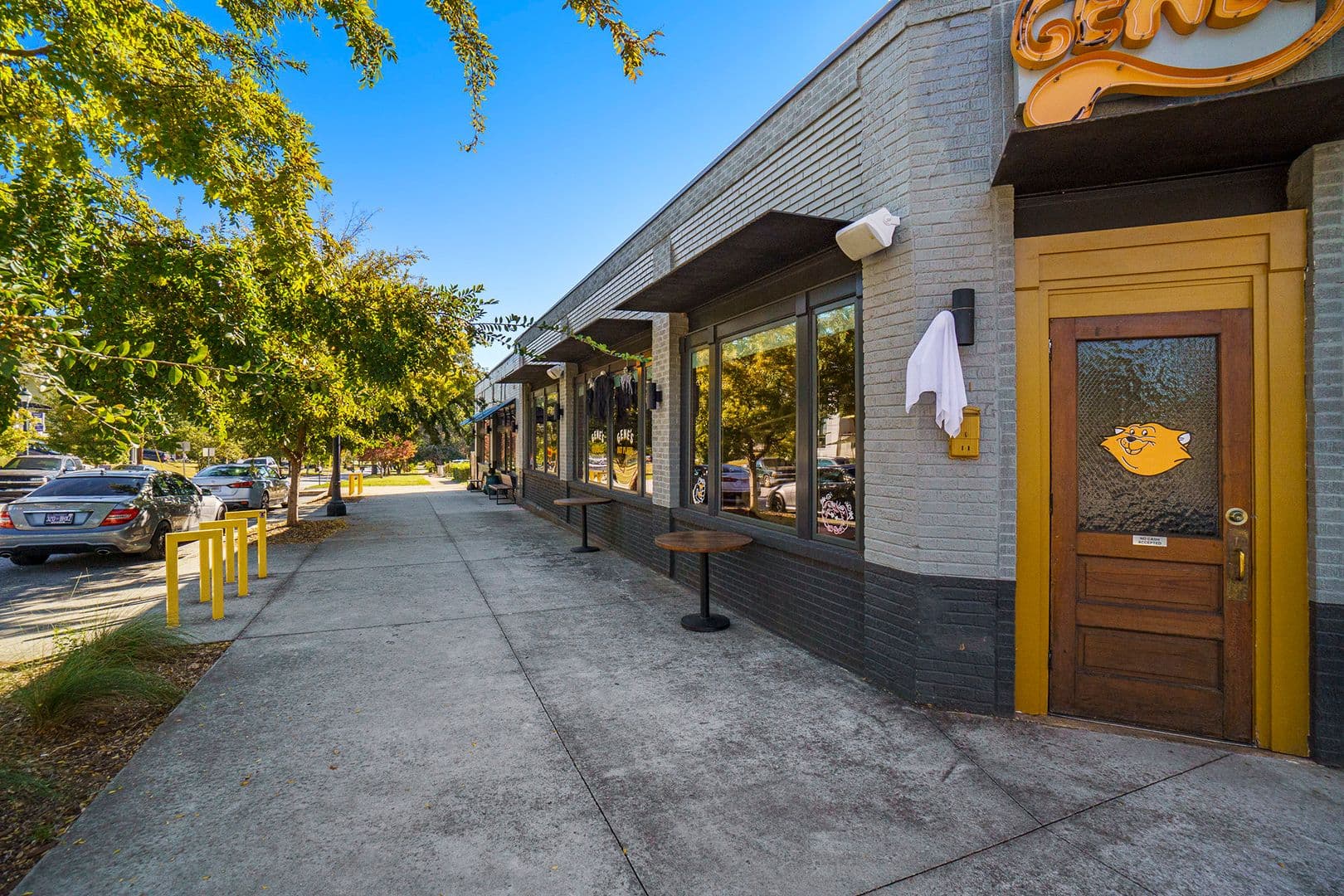 Atlanta House: 39 Lakeview Drive NE
