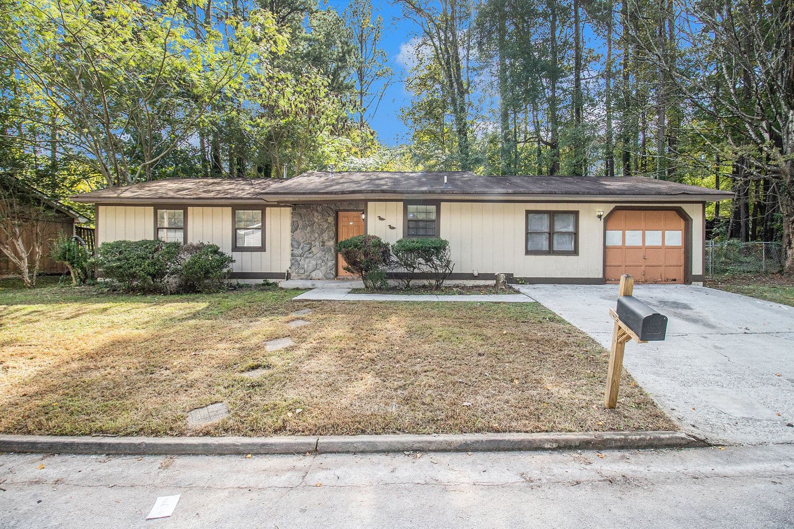 Lithonia House: 5515 Mallard Trail