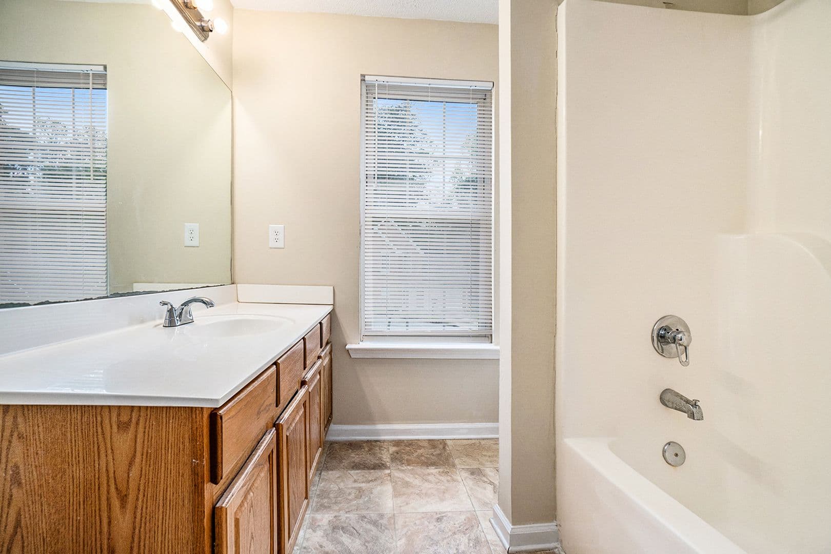 Ellenwood House: 4210 Boulder Green Circle