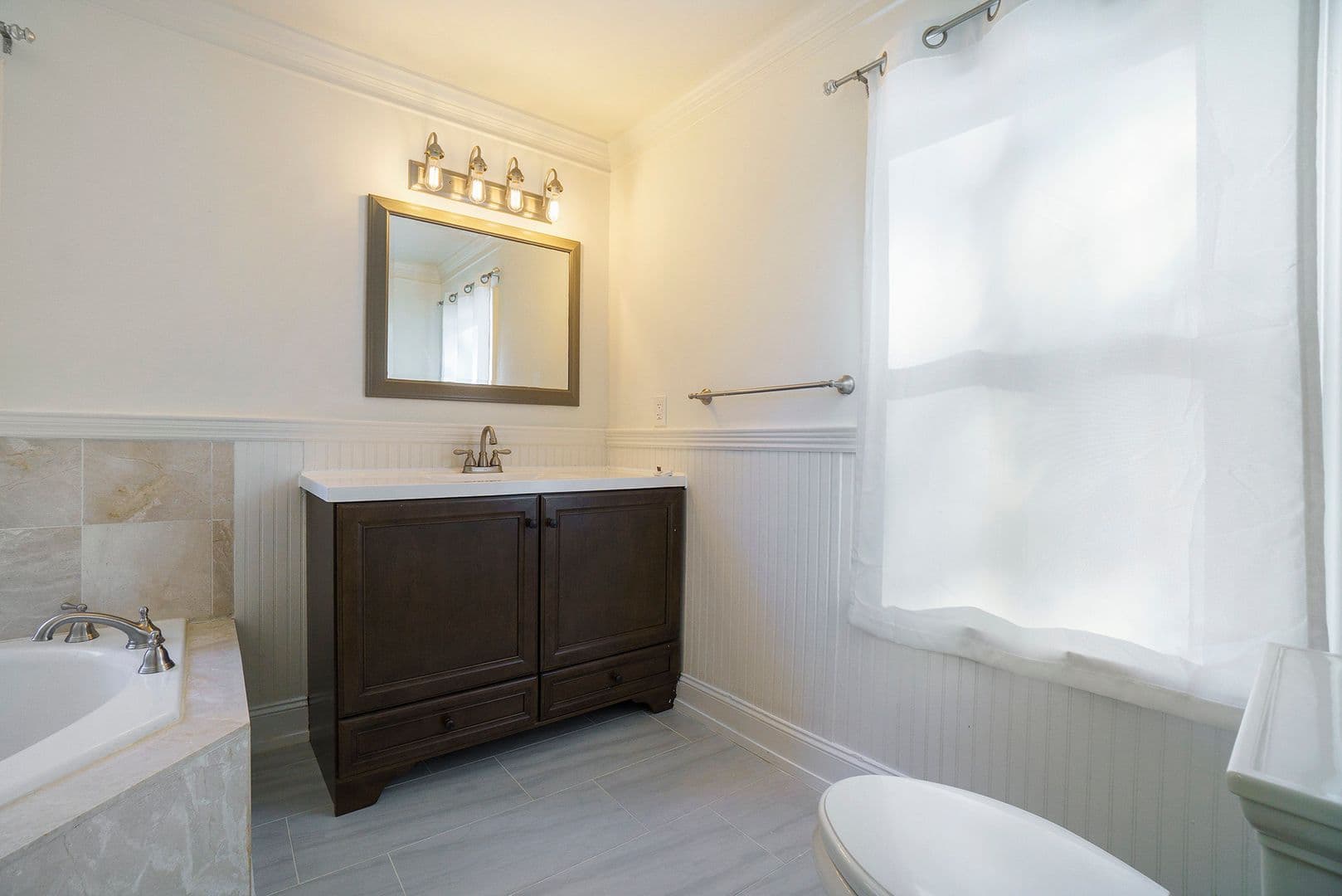 Atlanta House: 39 Lakeview Drive NE