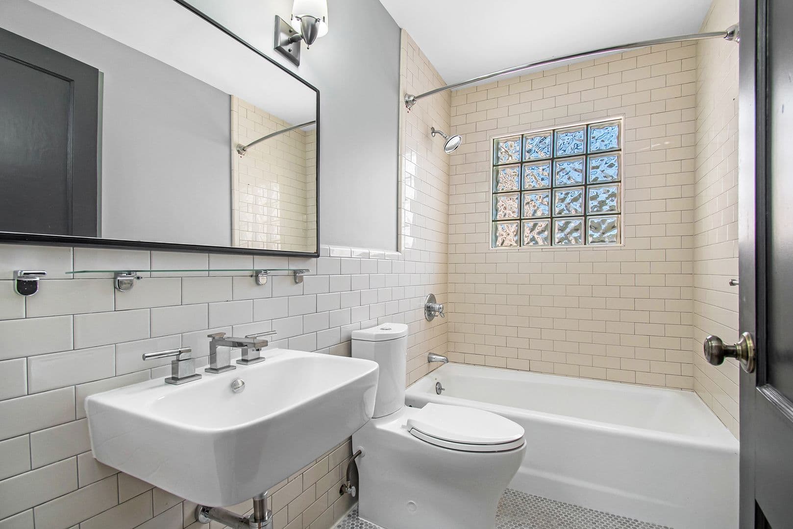 Atlanta House: 476 Hemlock Circle