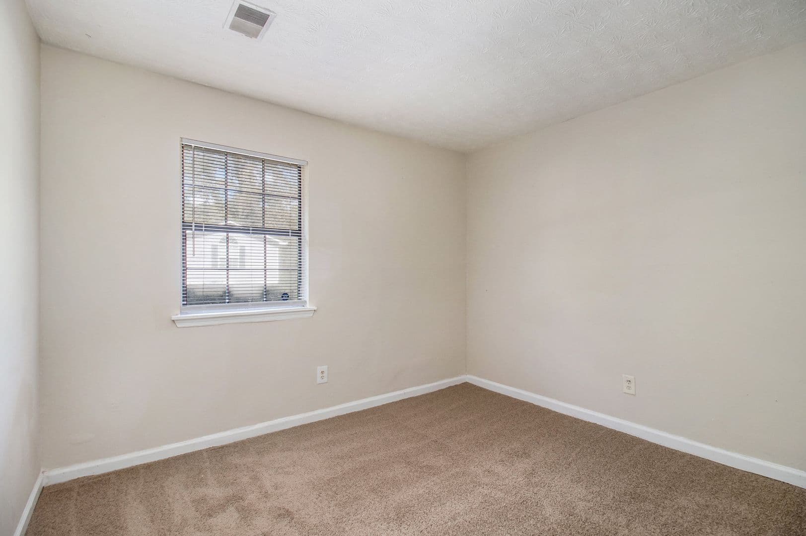 Lithonia House: 5515 Mallard Trail