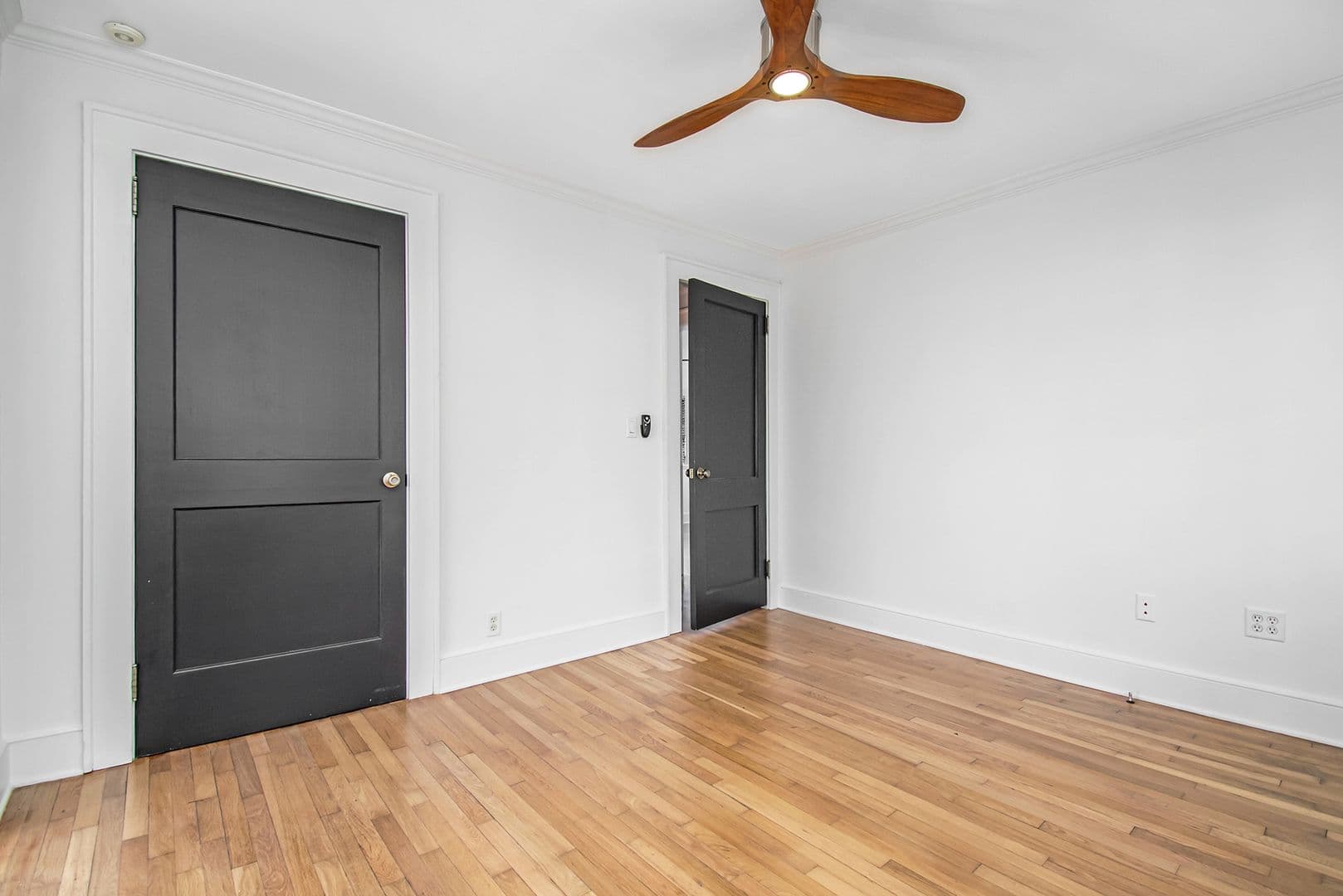 Atlanta House: 476 Hemlock Circle