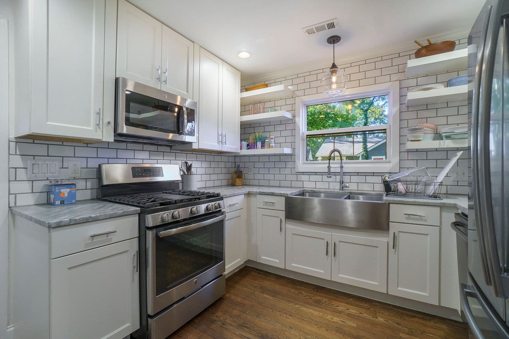 Atlanta House: 39 Lakeview Drive NE