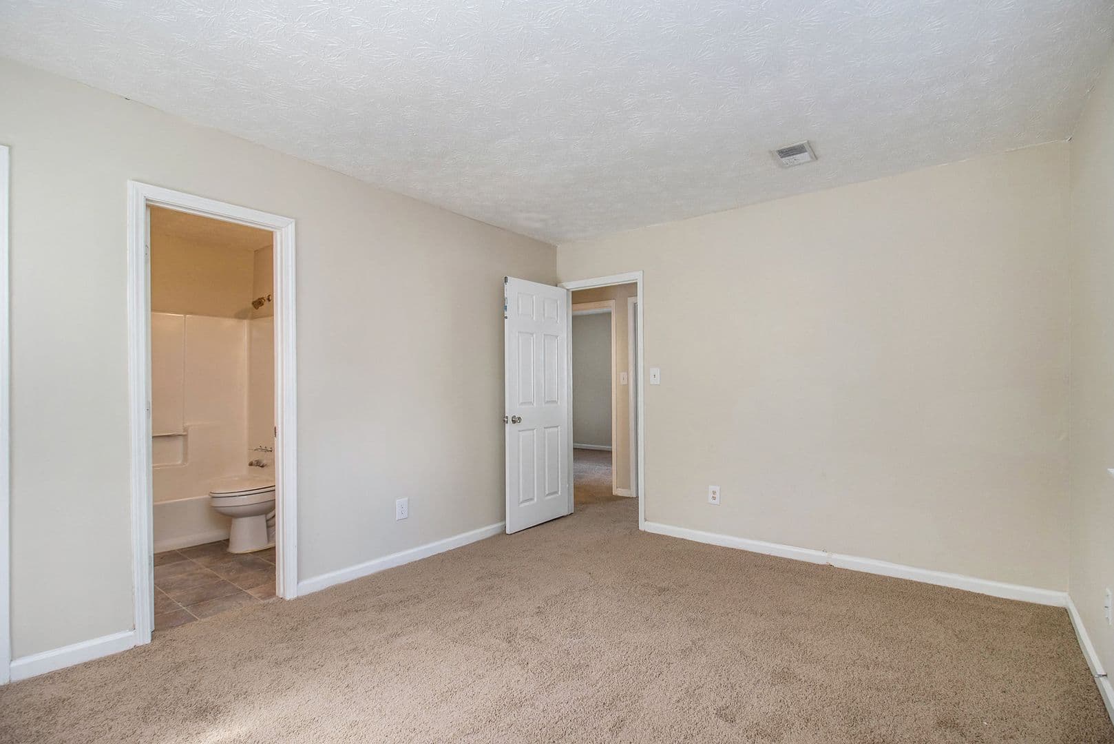 Lithonia House: 5515 Mallard Trail