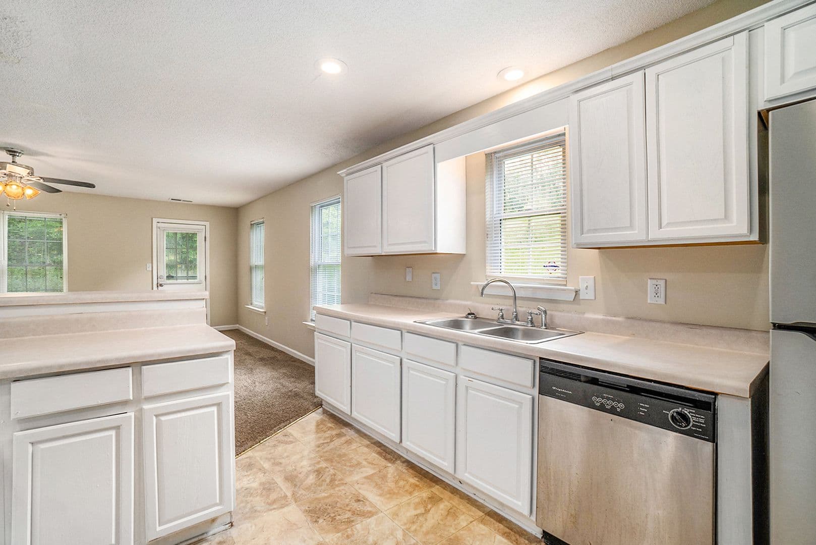 Ellenwood House: 4210 Boulder Green Circle