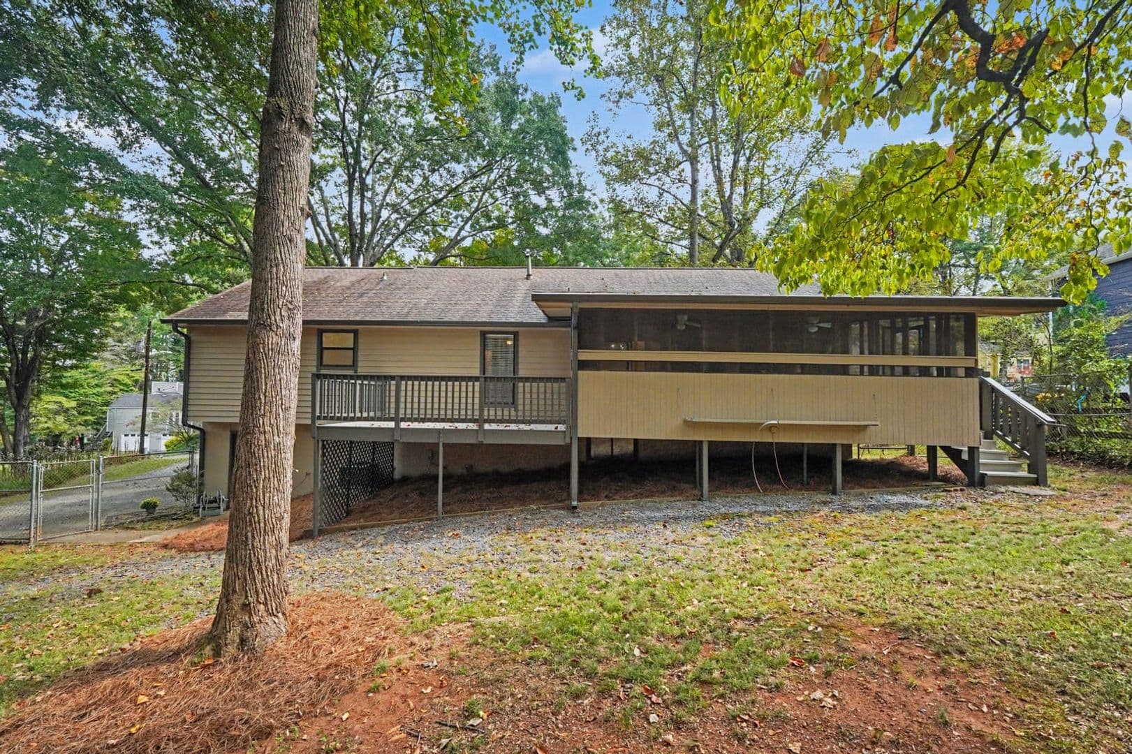 Marietta House: 3963 Viewpoint Court