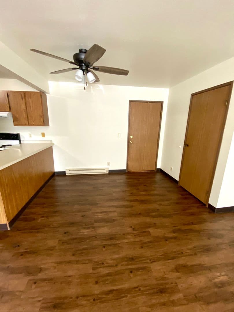 Lomira Apartment: 445 Main Street