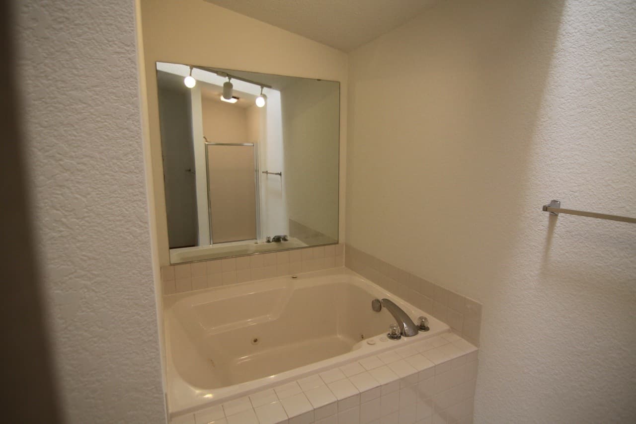 Sheboygan Apartment: 2114 2210 Meadowland Drive