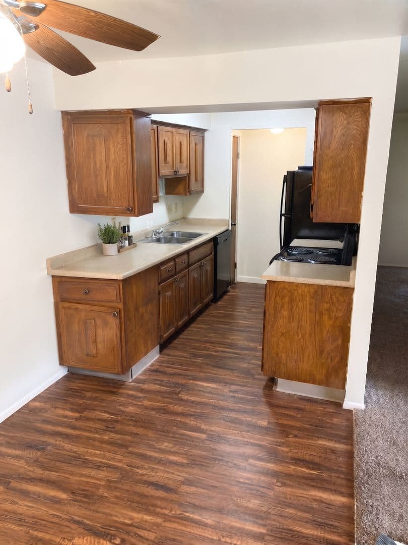 Hales Corners Apartment: 10135   10163 W. Forest Home Ave.