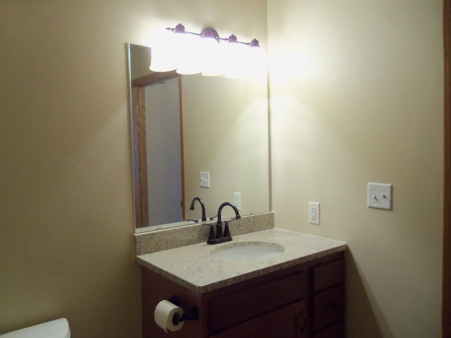 Kaukauna Apartment: 112-184 Lamplighter
