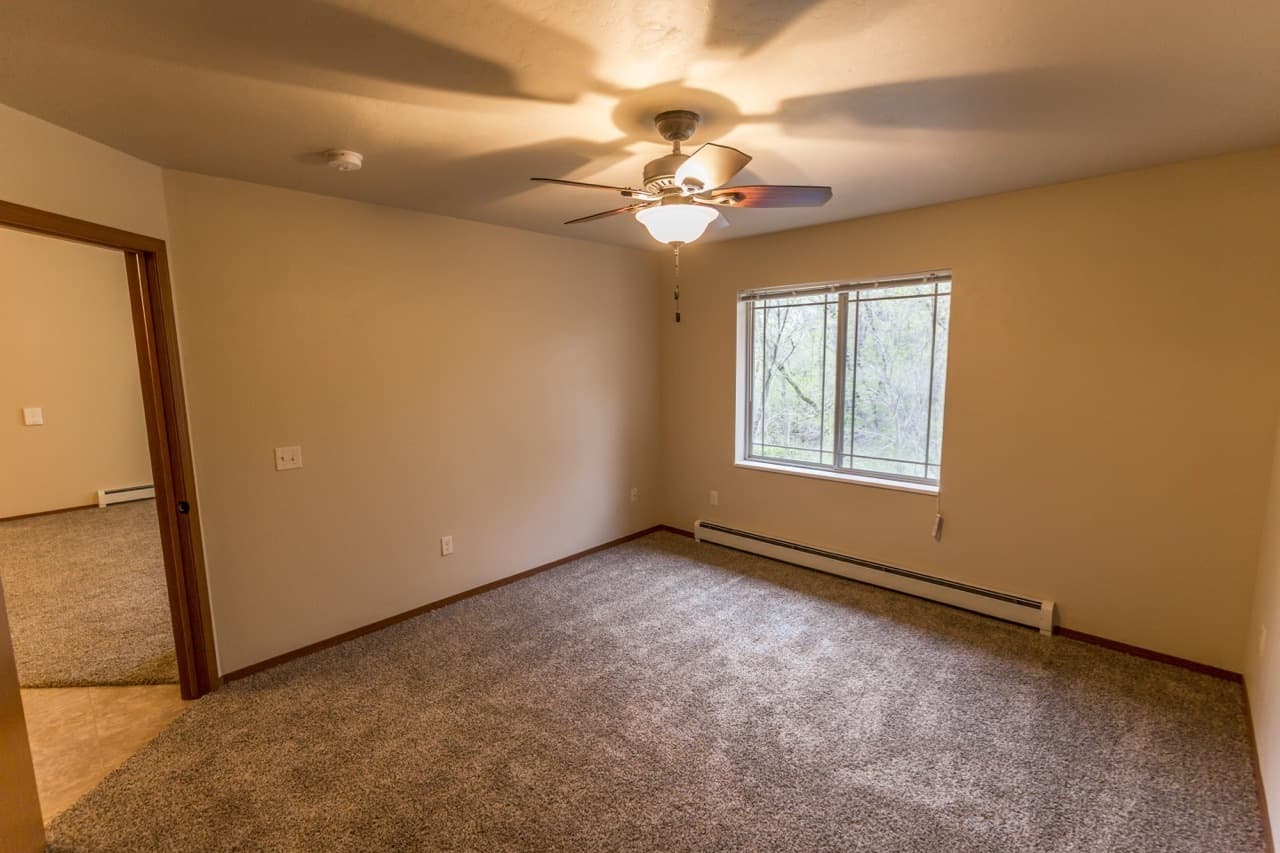 Beaver Dam Apartment: 1100 S. University Ave.