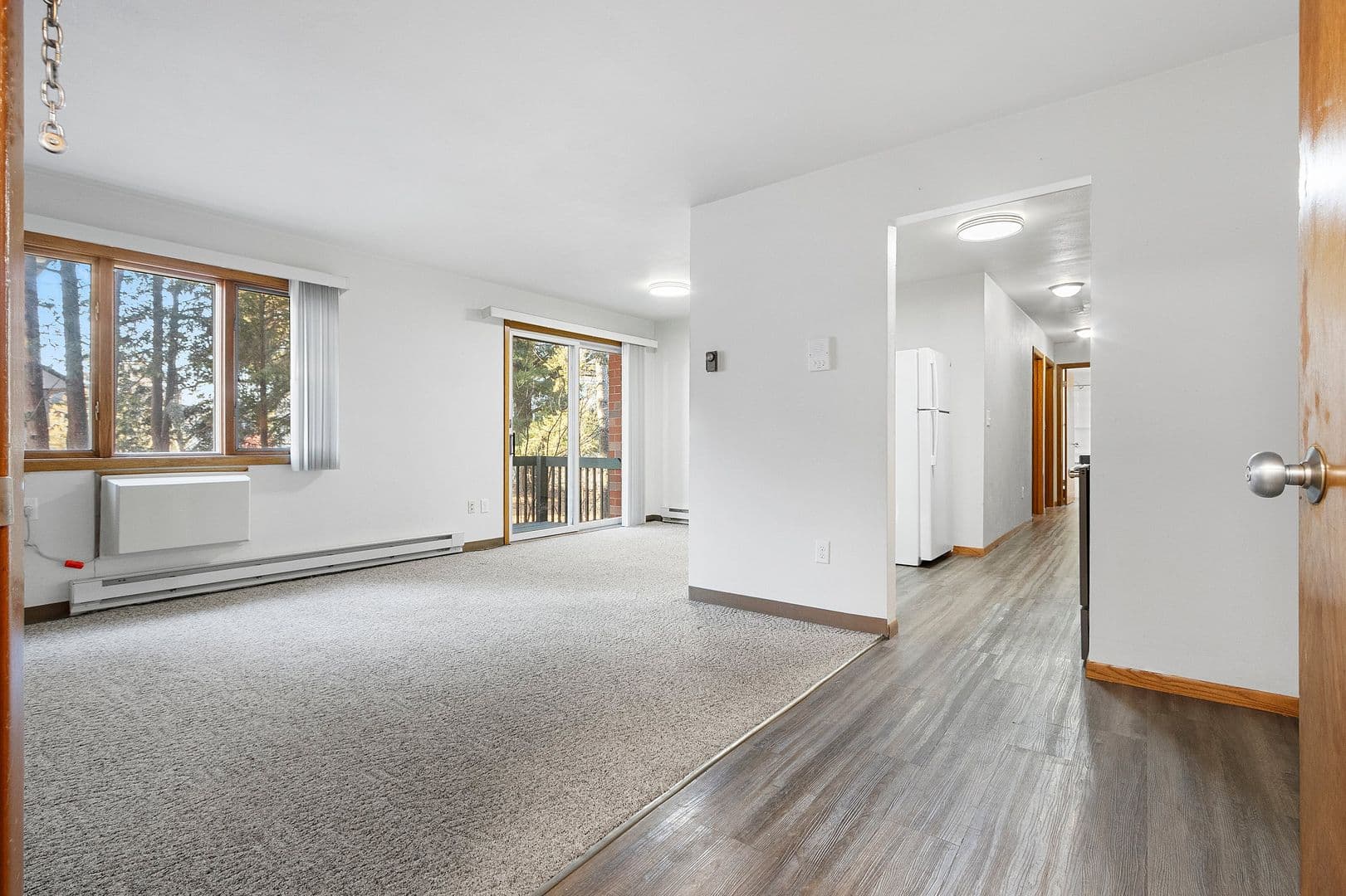 Marinette Apartment: 1105 Cheri Blvd.
