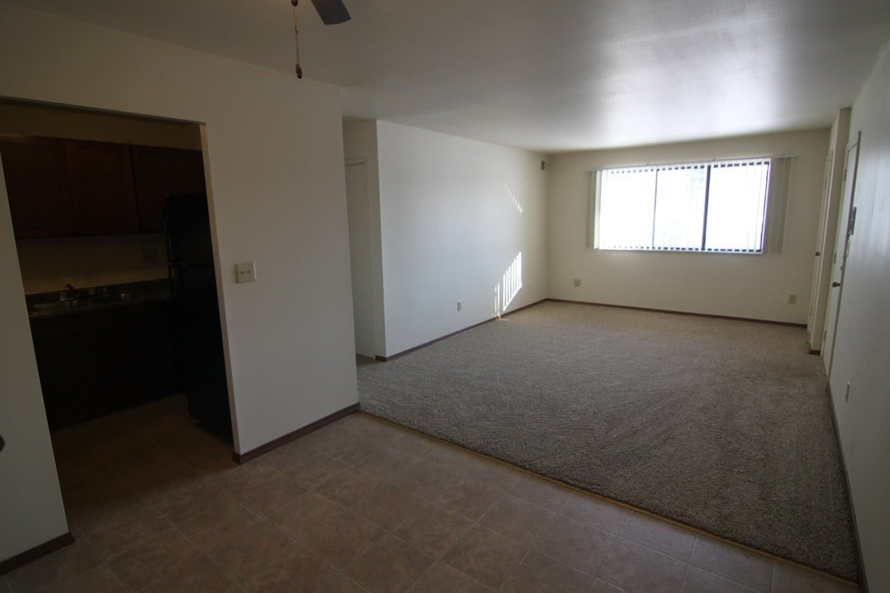 Germantown Apartment: N114 W15775   W15929 Sylvan Cr